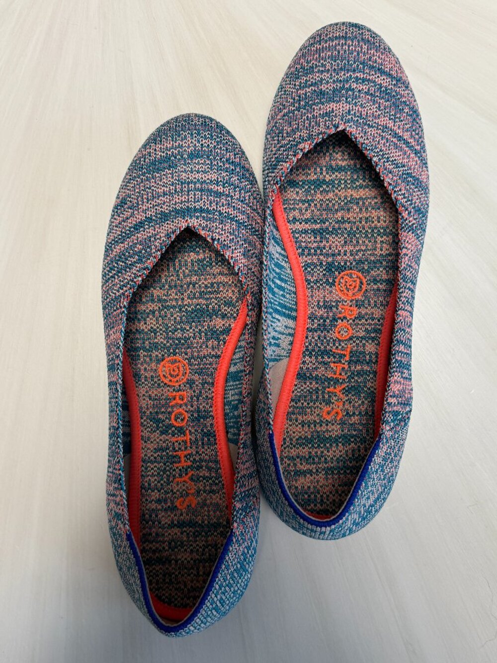 Like new Rothy's Turquoise Melange flats size 8.5
